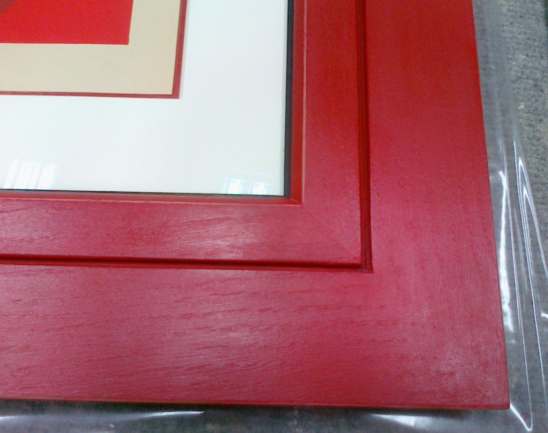 Cornice Rossa moderna