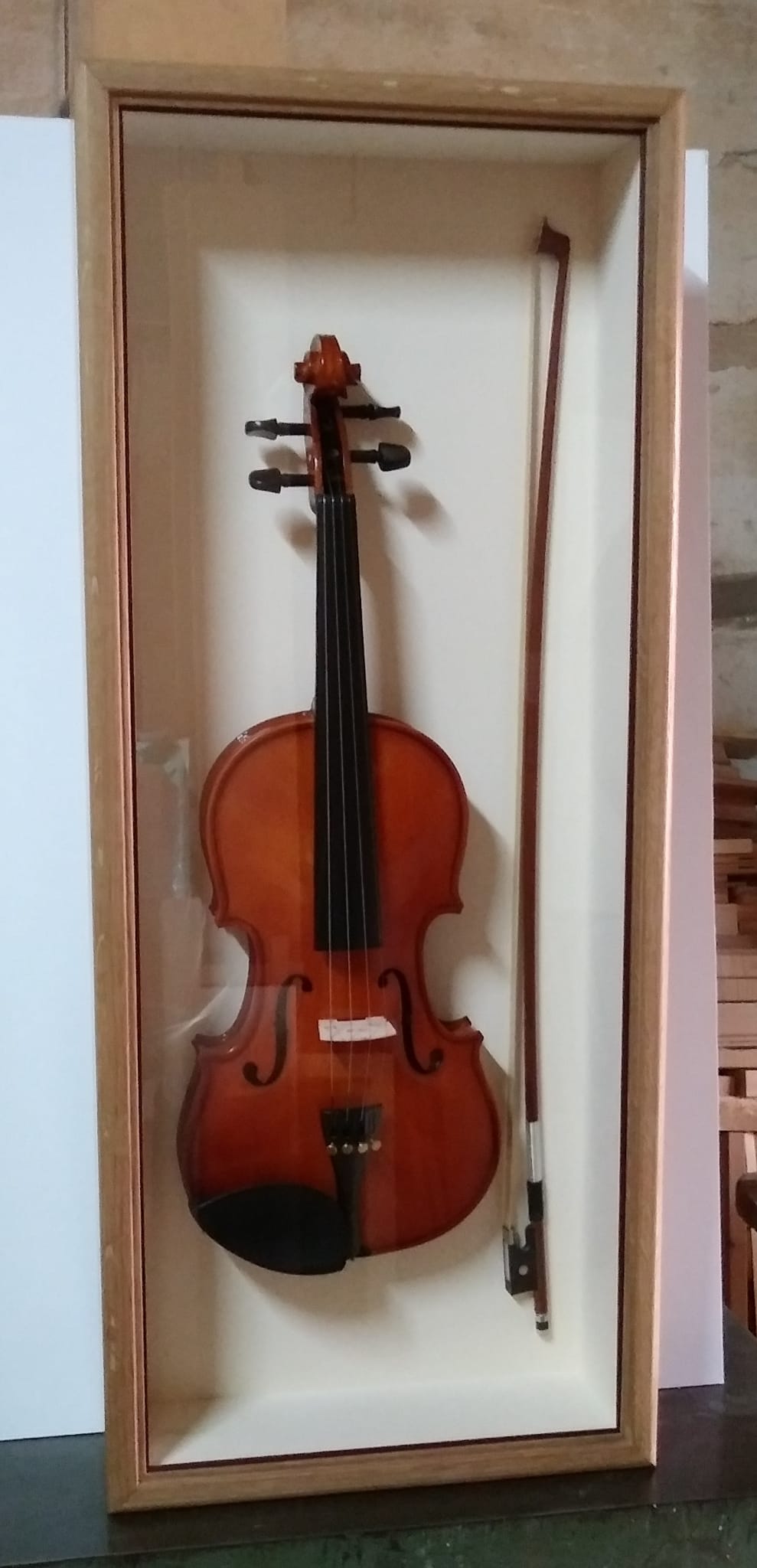 Violino incorniciato